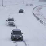 Як правильно та безпечно пересуватися на автомобілі взимку: основні поради для водіїв